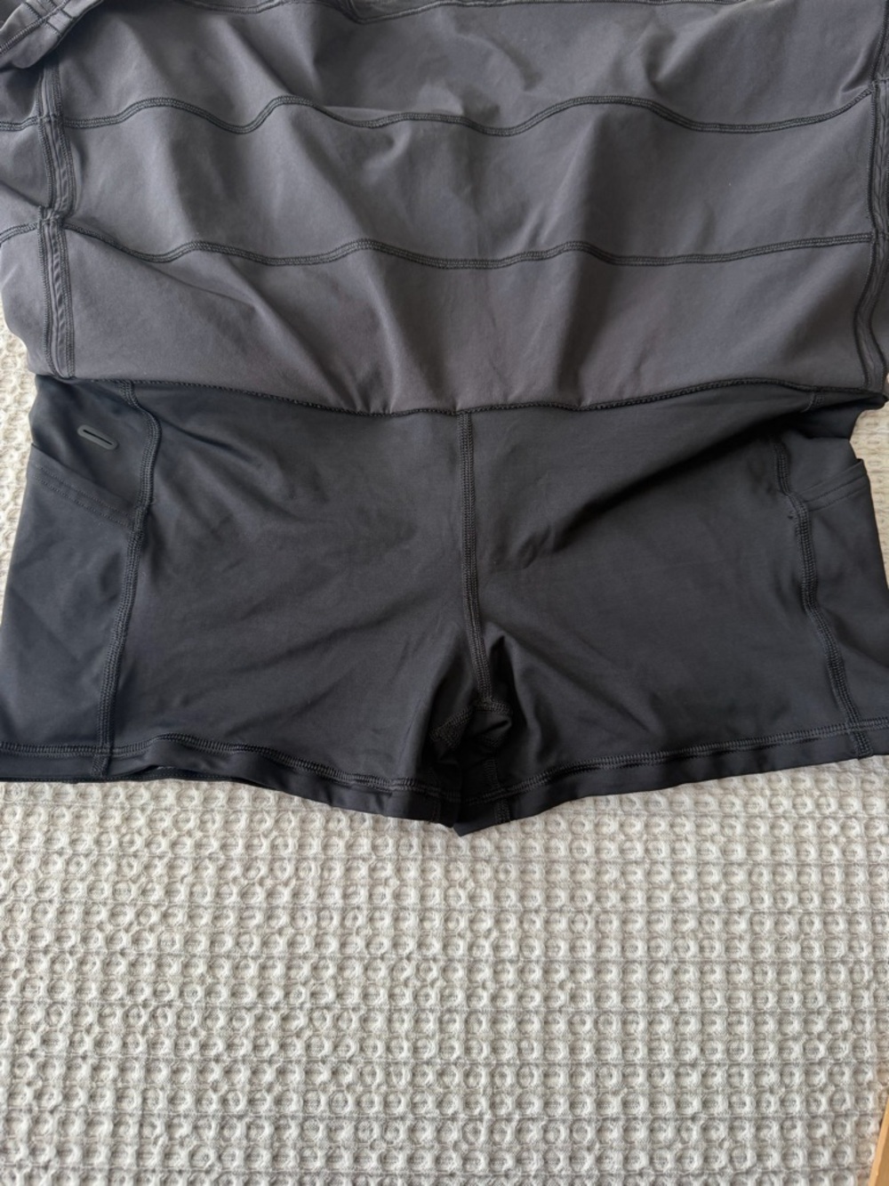 lululemon Pace Rival Mid Rise Skirt in Black. - Picture 6 of 7